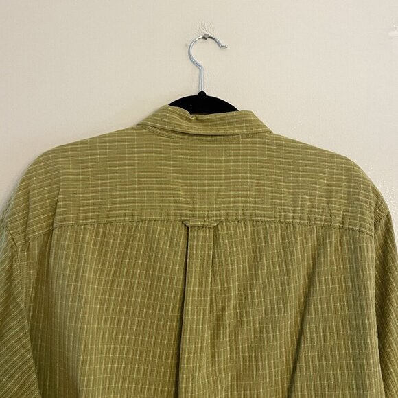 Columbia Men's Sz L Green Short Sleeve Button Up Collared Shirt - Picture 10 of 10